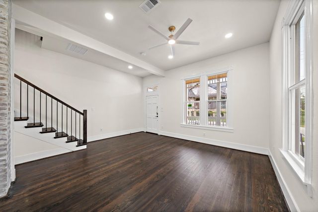 2813 Ball Street Street, Galveston, TX 77550