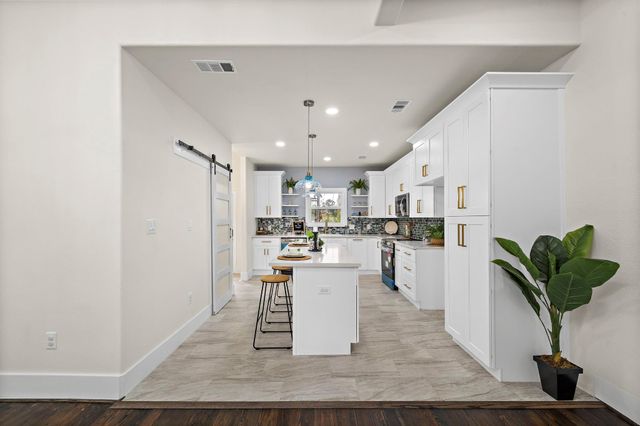 2813 Ball Street Street, Galveston, TX 77550