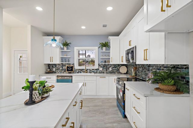 2813 Ball Street Street, Galveston, TX 77550