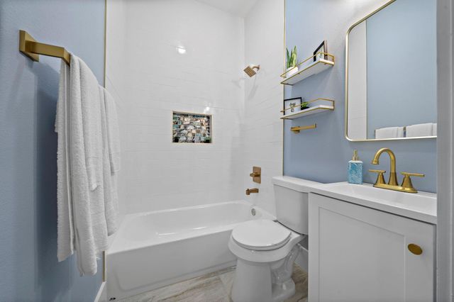 2813 Ball Street Street, Galveston, TX 77550