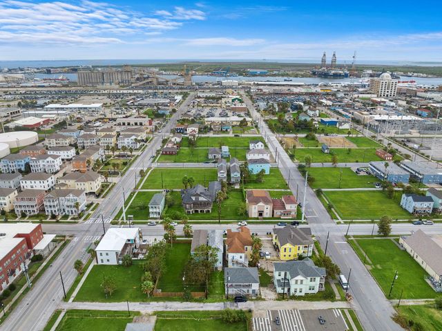 2813 Ball Street Street, Galveston, TX 77550