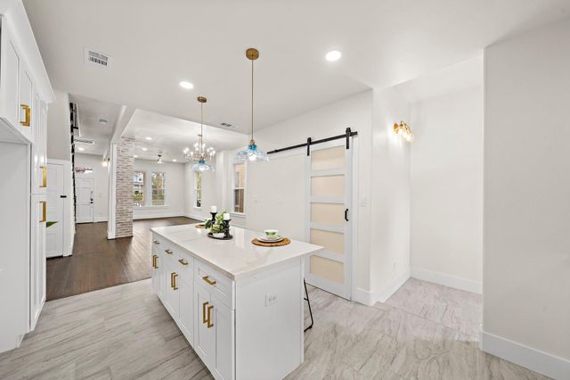 2813 Ball Street Street, Galveston, TX 77550