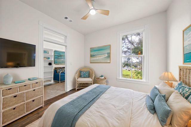2813 Ball Street Street, Galveston, TX 77550