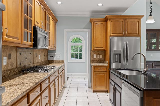 5510 Mountain Breeze Drive, Chattanooga, TN 37421