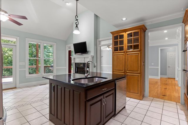 5510 Mountain Breeze Drive, Chattanooga, TN 37421