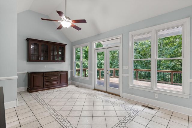 5510 Mountain Breeze Drive, Chattanooga, TN 37421