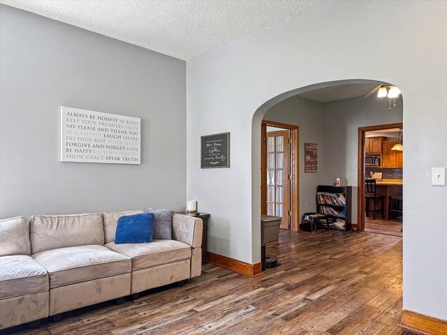 119 N Broadway Street, Fisher, IL 61843