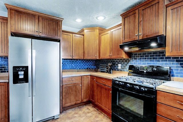 119 N Broadway Street, Fisher, IL 61843