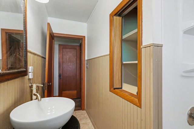 119 N Broadway Street, Fisher, IL 61843