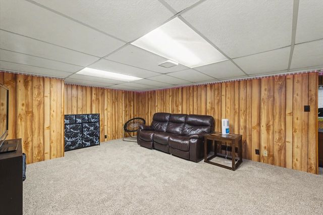 119 N Broadway Street, Fisher, IL 61843