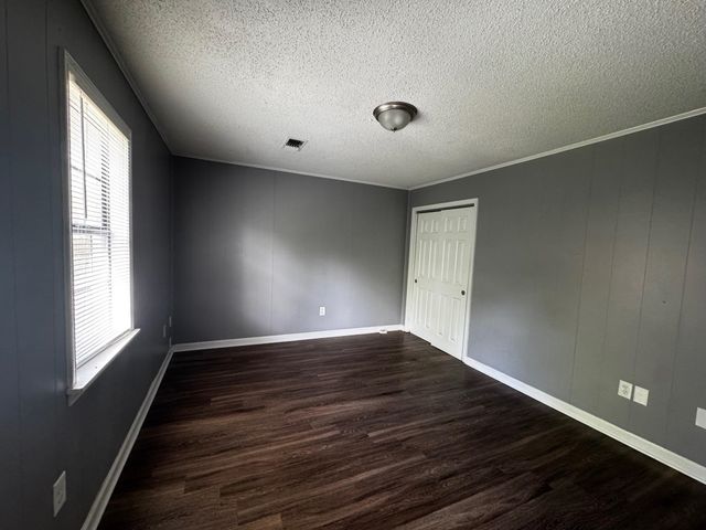 1112 SHOAF RD, Covington, TN 38019