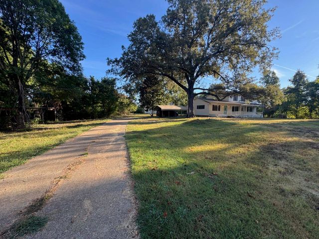 1112 SHOAF RD, Covington, TN 38019