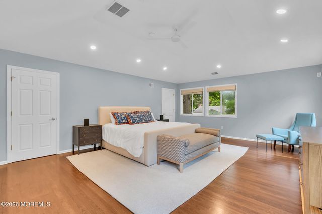 100 Westend Avenue, Shrewsbury Boro, NJ 07702
