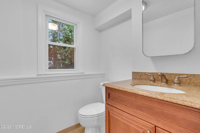 100 Westend Avenue, Shrewsbury Boro, NJ 07702