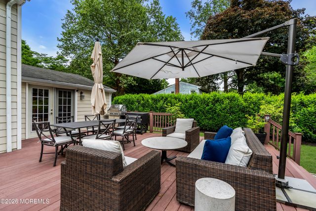 100 Westend Avenue, Shrewsbury Boro, NJ 07702