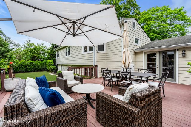 100 Westend Avenue, Shrewsbury Boro, NJ 07702