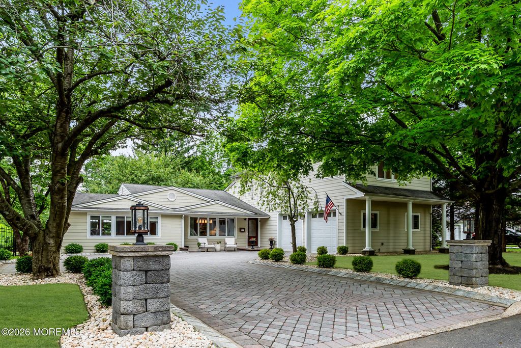 100 Westend Avenue, Shrewsbury Boro, NJ 07702