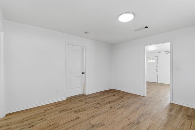 920 W Ford Street, Denison, TX 75020