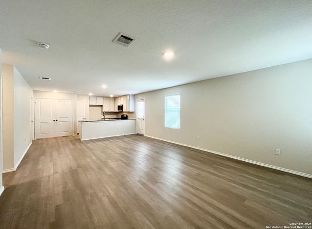 6519 ARID WAY, San Antonio, TX 78252