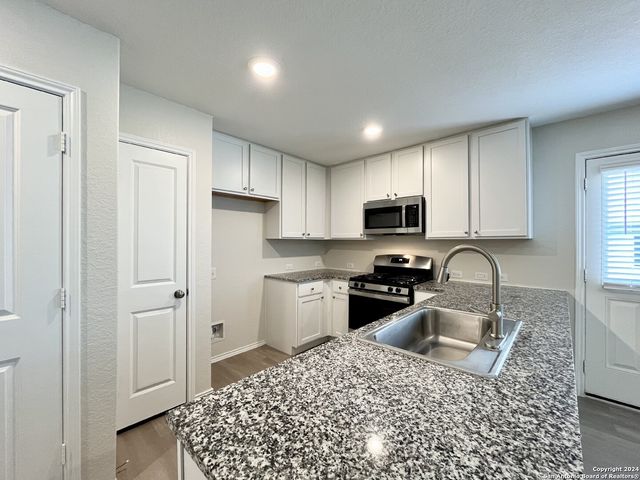 6519 ARID WAY, San Antonio, TX 78252