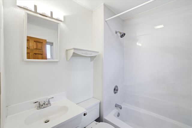 241 Porter Street, Manchester, NH 03103