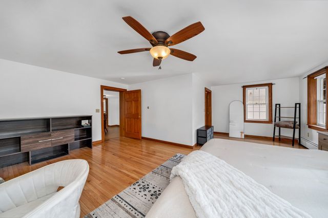 15 Lincoln Ct, Amesbury, MA 01913