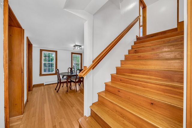 15 Lincoln Ct, Amesbury, MA 01913