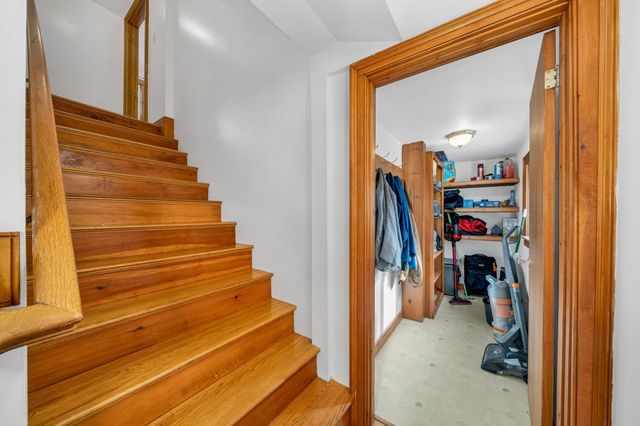 15 Lincoln Ct, Amesbury, MA 01913
