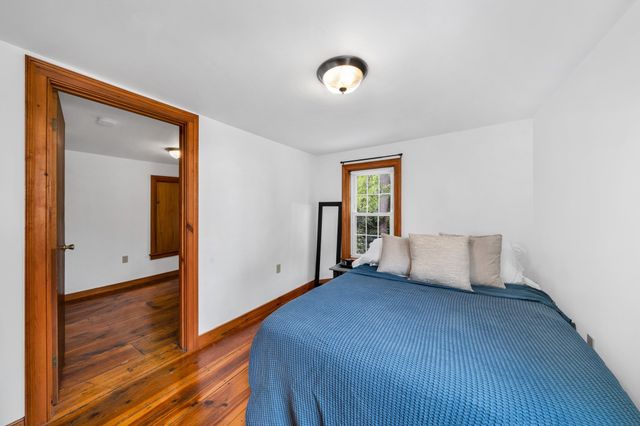 15 Lincoln Ct, Amesbury, MA 01913