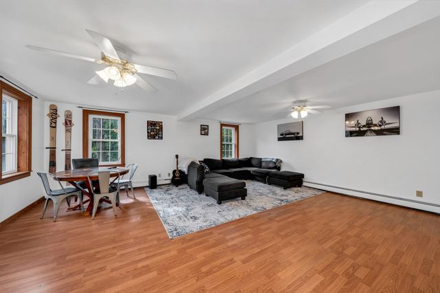 15 Lincoln Ct, Amesbury, MA 01913