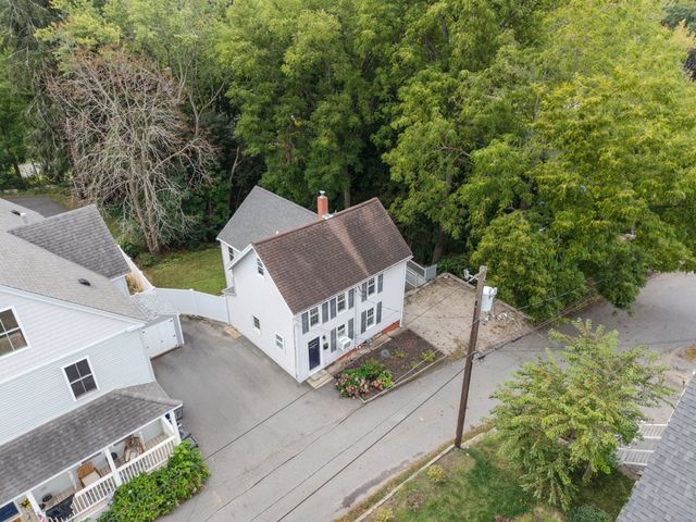 15 Lincoln Ct, Amesbury, MA 01913