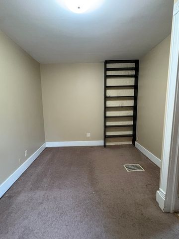 307 S Mclean Street, Bloomington, IL 61701