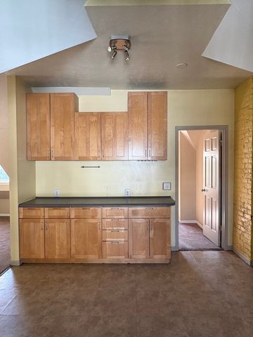 307 S Mclean Street, Bloomington, IL 61701