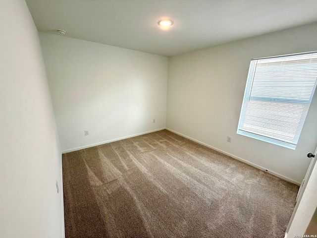 14915 Mudstone Place, Elmendorf, TX 78112