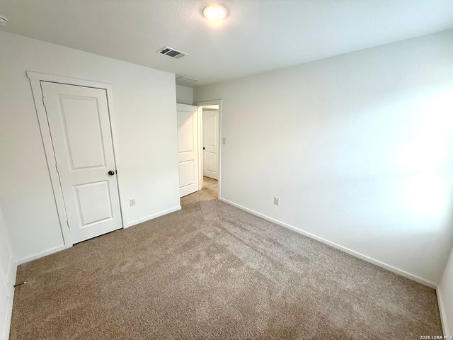 14915 Mudstone Place, Elmendorf, TX 78112