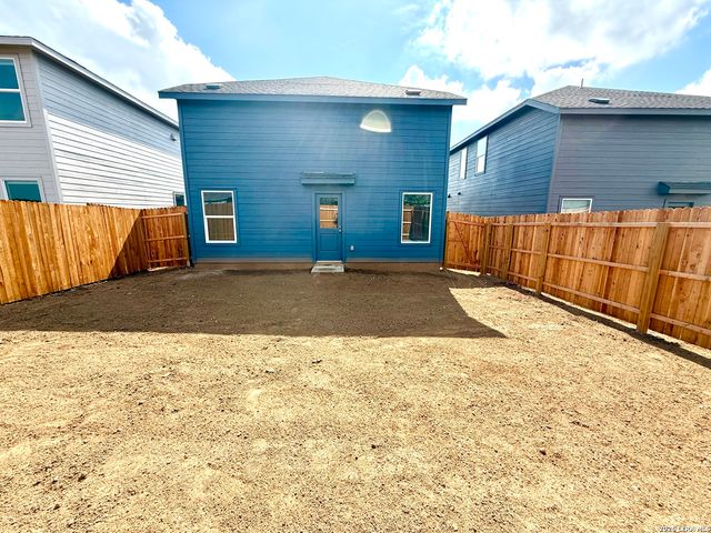 14915 Mudstone Place, Elmendorf, TX 78112