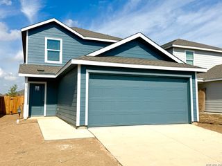 14915 Mudstone Place, Elmendorf, TX 78112