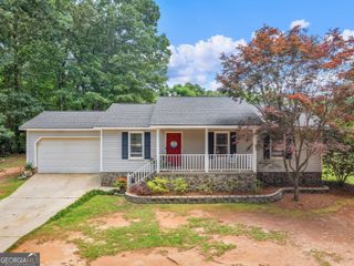 533 Honeysuckle Drive, Thomaston, GA 30286