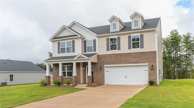 475 Lisa Lane, Winston-salem, NC 27107