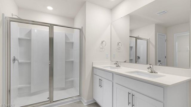 475 Lisa Lane, Winston-salem, NC 27107