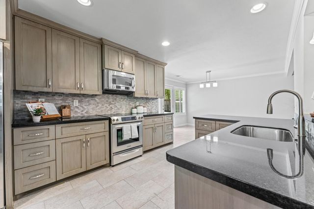 4630 Creekbend Drive, Houston, TX 77035