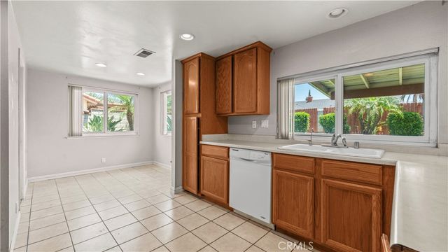 12773 Santa Ana, Chino, CA 91710