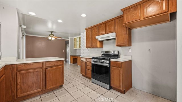 12773 Santa Ana, Chino, CA 91710