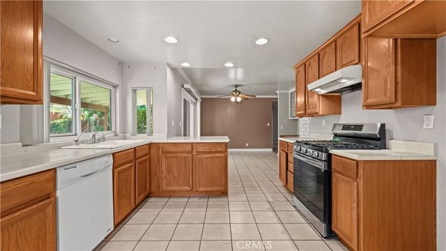 12773 Santa Ana, Chino, CA 91710