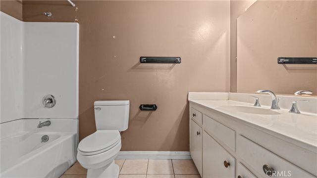 12773 Santa Ana, Chino, CA 91710