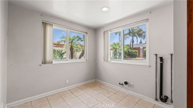 12773 Santa Ana, Chino, CA 91710
