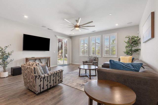 2931 Ridgecrest Dr, Lincoln, CA 95648