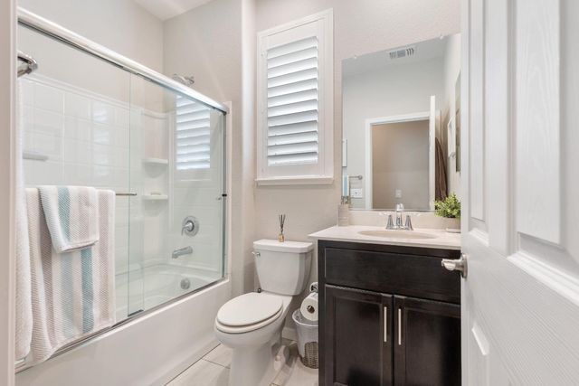 2931 Ridgecrest Dr, Lincoln, CA 95648