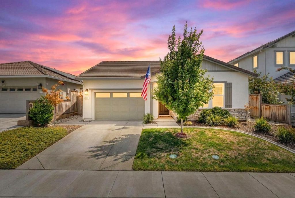 2931 Ridgecrest Dr, Lincoln, CA 95648