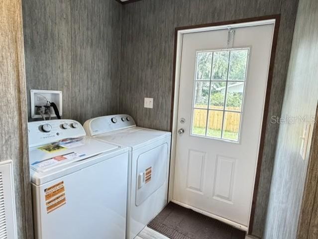 713 NE 3RD STREET, Chiefland, FL 32626